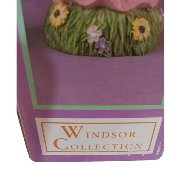 World Bazaars Inc Female Bunny Rabbit 12 In Ceramic Figurine With Baby In Hand - Picture 6 of 12